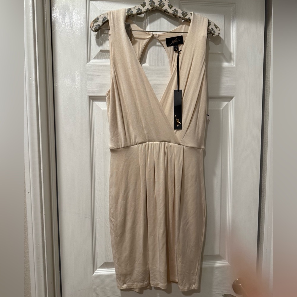 Akiko NWT Cream Sleeveless Dress boho classy chic soft
